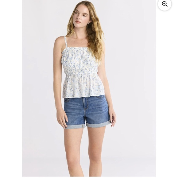 Time and Tru Tops - Time and Tru Women's Blue white Green Floral Smocked Tank Top XXXL (22) NWT